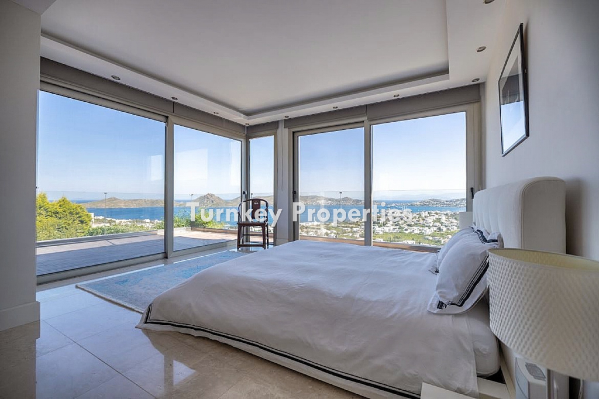 Yalıkavak Satılık Villa Marina Manzaralı Çift Girişli Modern Stil