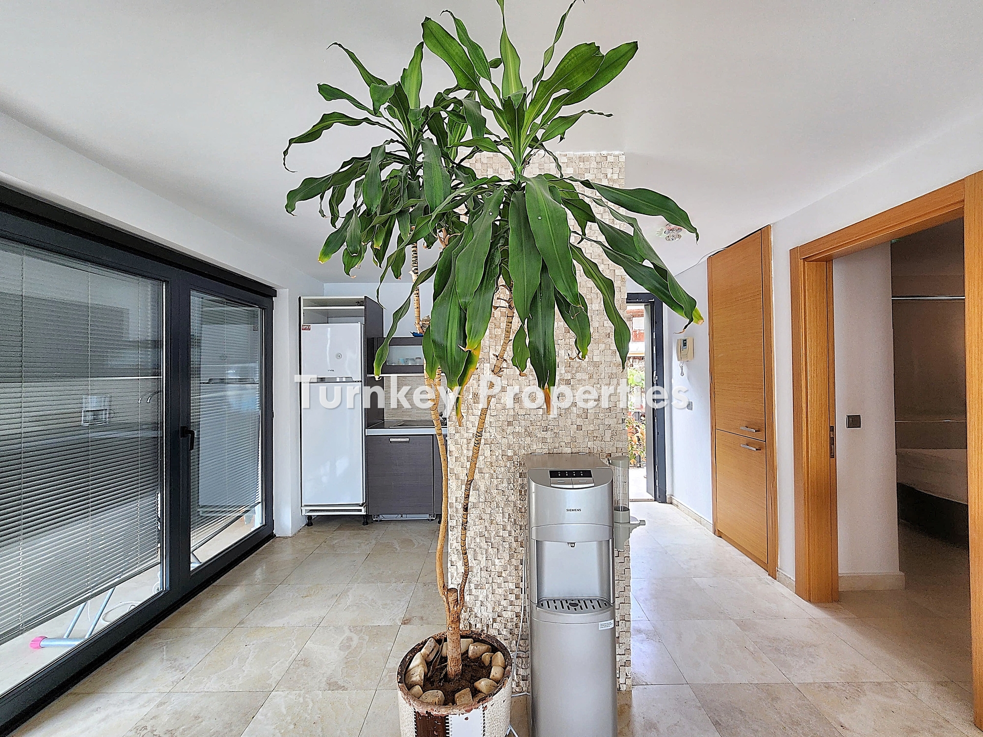 Bitez Gümbet Arası Satılık Denize Sıfır Deniz Manzaralı Daire