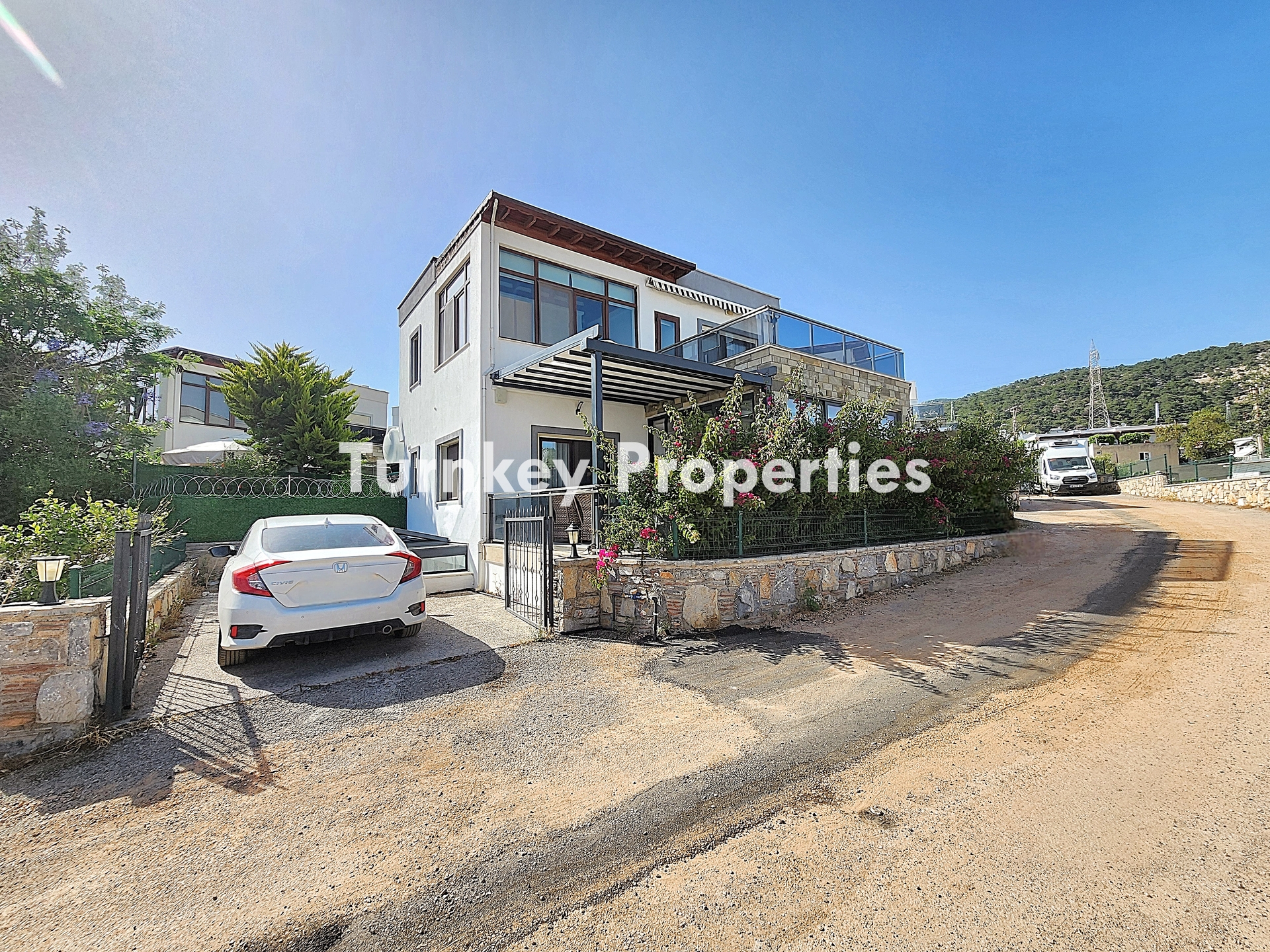 Bodrum Konacık Kiralık Ev, Eşyalı, Bahçeli, Özel Otoparklı, Merkezi