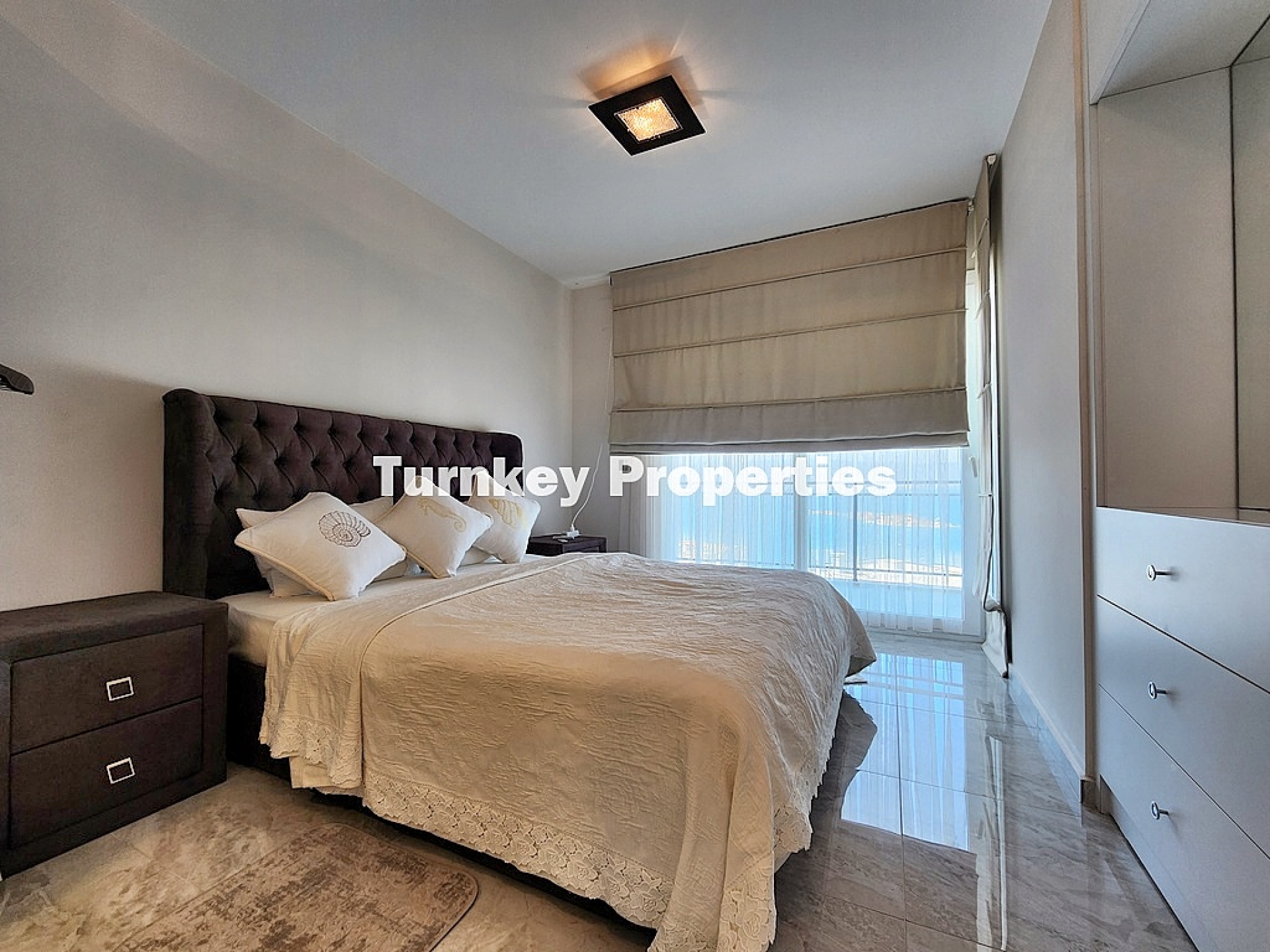 Adabükü Satılık Konut Doğa İçinde Geniş Sosyal Alanlı Proje Yaşam