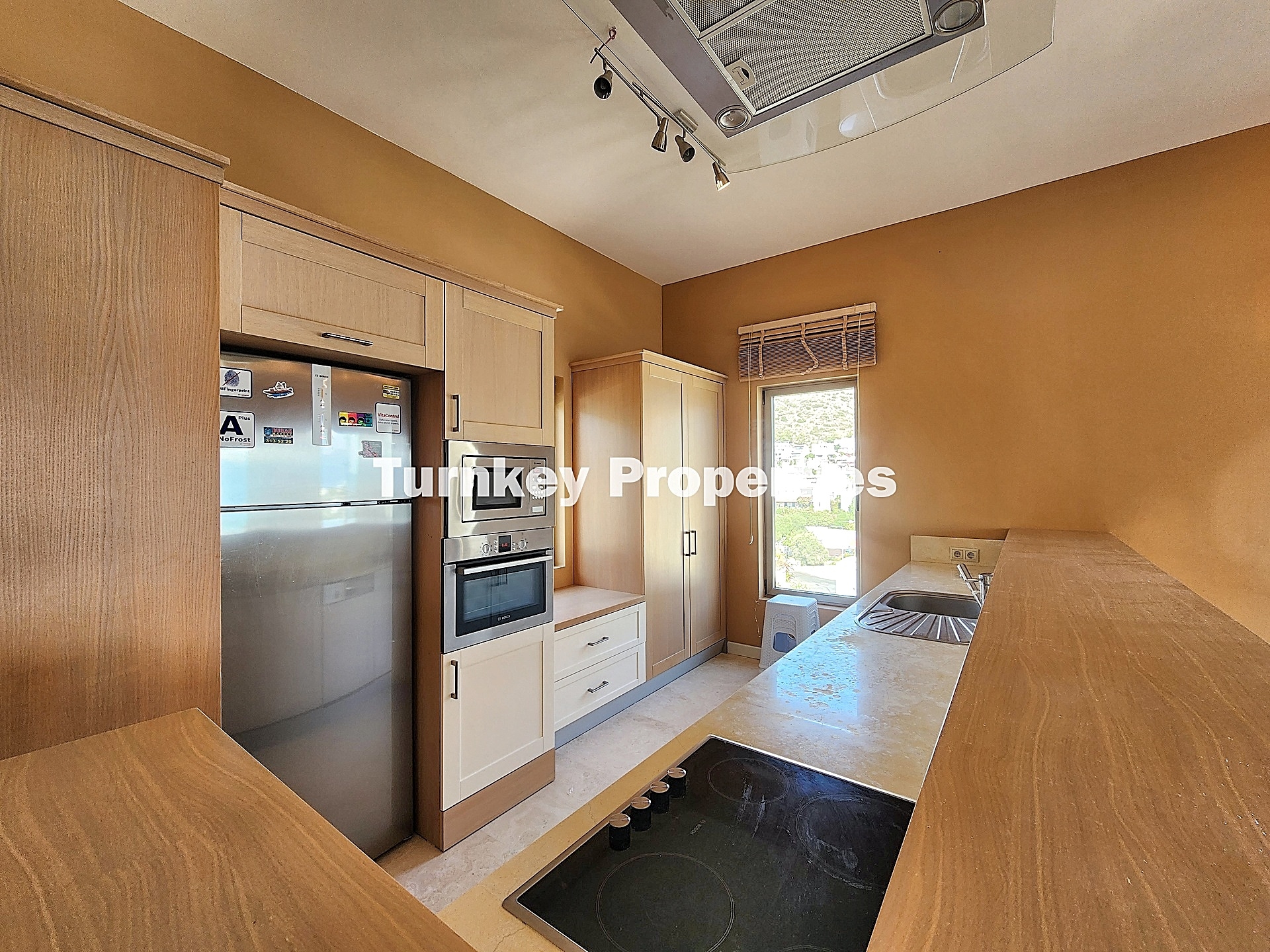 Bodrum'da Deniz Manzaralı Satılık Lüks Ev | Eşsiz Deniz Manzarasına Sahip Satılık Bodrum Evi, Denize Yürüme Mesafesi