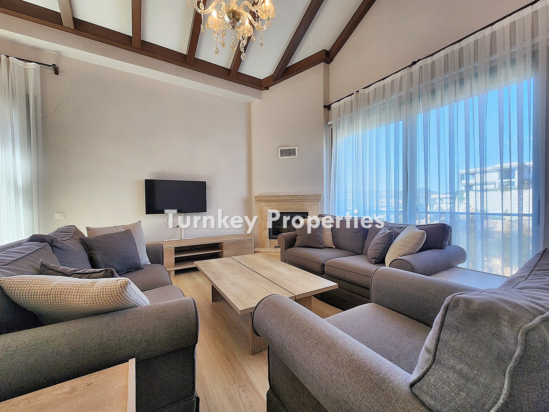 Bodrum Yalıkavak Satılık Villa Bahçeli Özel Havuzlu Ferah Yaşam