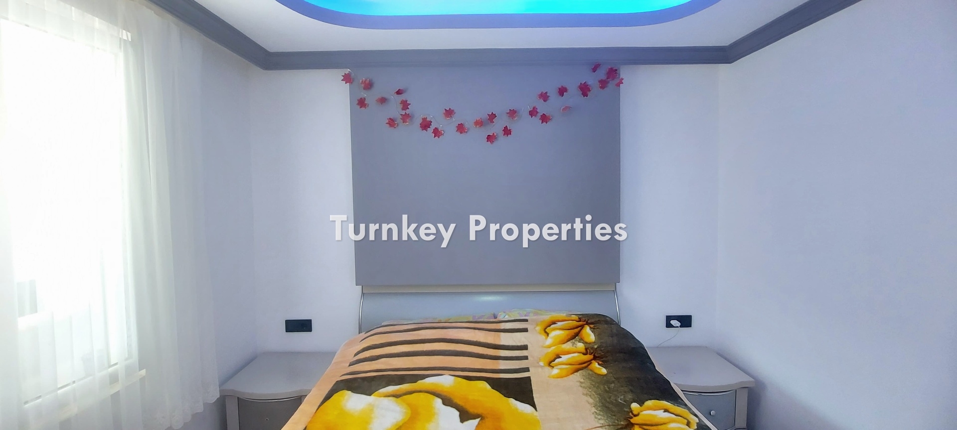 Milas, Boğaziçi’nde Denize Sıfır Site Deniz Manzaralı Satılık Villa