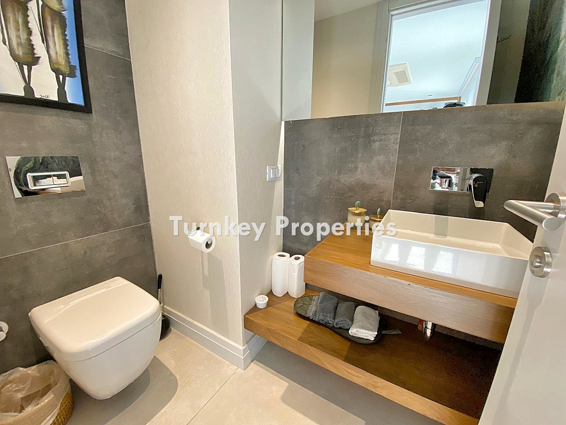 Gündoğan'da Satılık Denize Sıfır Ultra-Lüks, Full Eşyalı 5+1 Daire