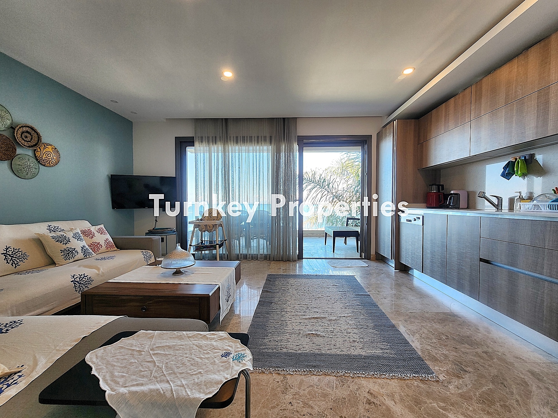 Gündoğan Küçükbük Denize Sıfır Satılık Residence Daire