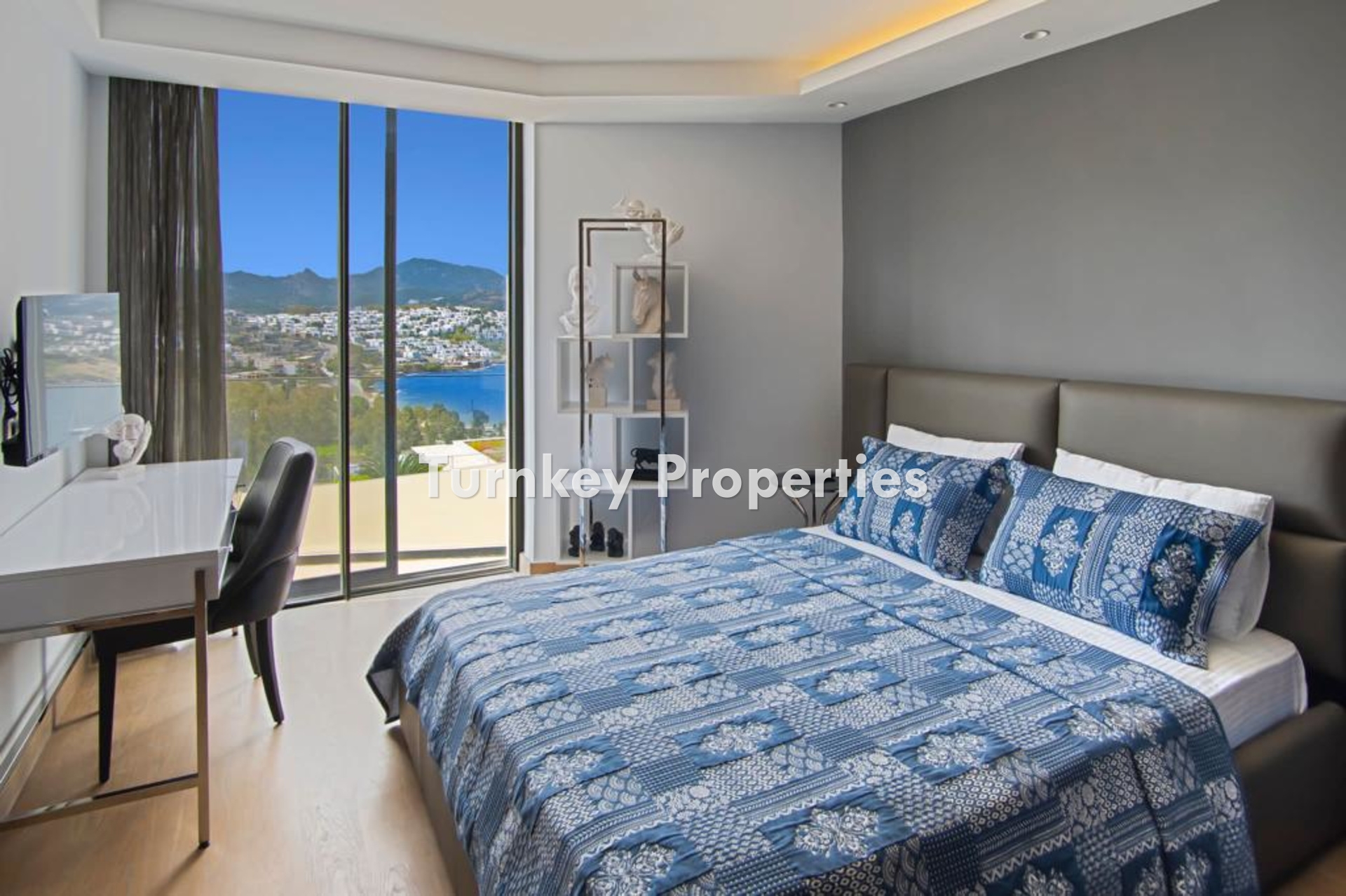 Bodrum Yalıkavak Satılık Villa Denize Sıfır Özel Havuzlu Modern