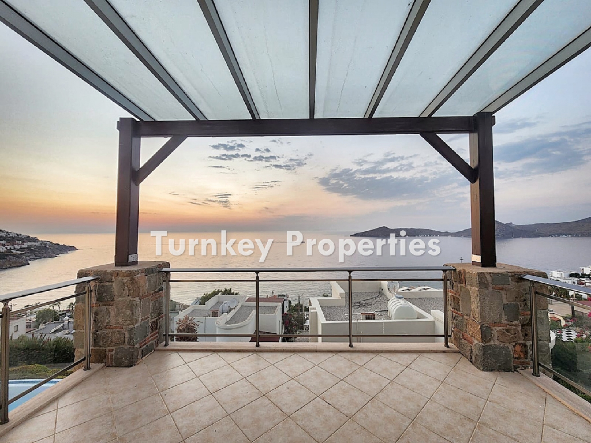 Yalıkavak Satılık Deniz Manzaralı Özel Havuzlu Villa Site içinde