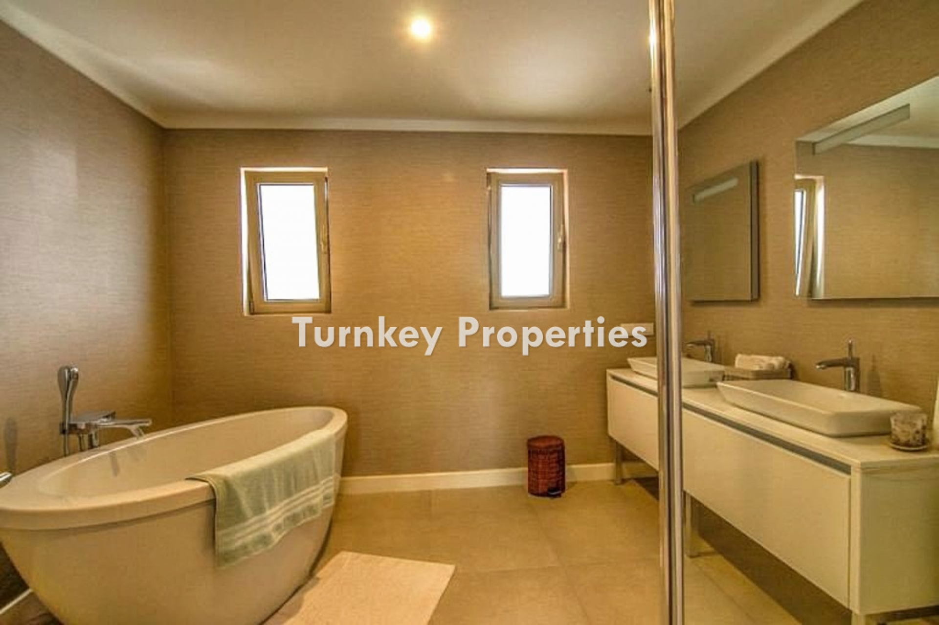 Kadıkalesi Satılık Denize Sıfır Daire ve Villalar Sahil Erişimli