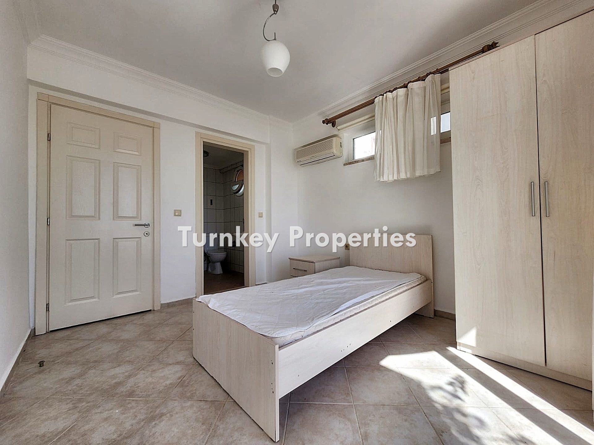 Bodrum Boğaziçi Satılık Bahçe Katı Daire Flamingo Gölü Manzaralı