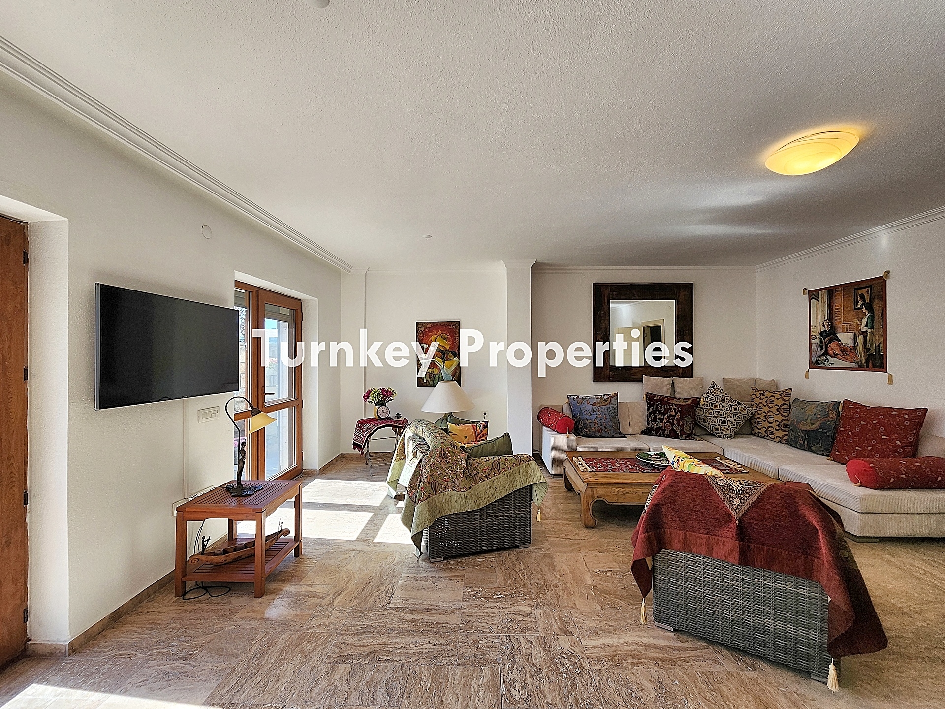 Bodrum Merkez Satılık Ev Deniz Manzaralı Bahçeli Özel Konumda Ev