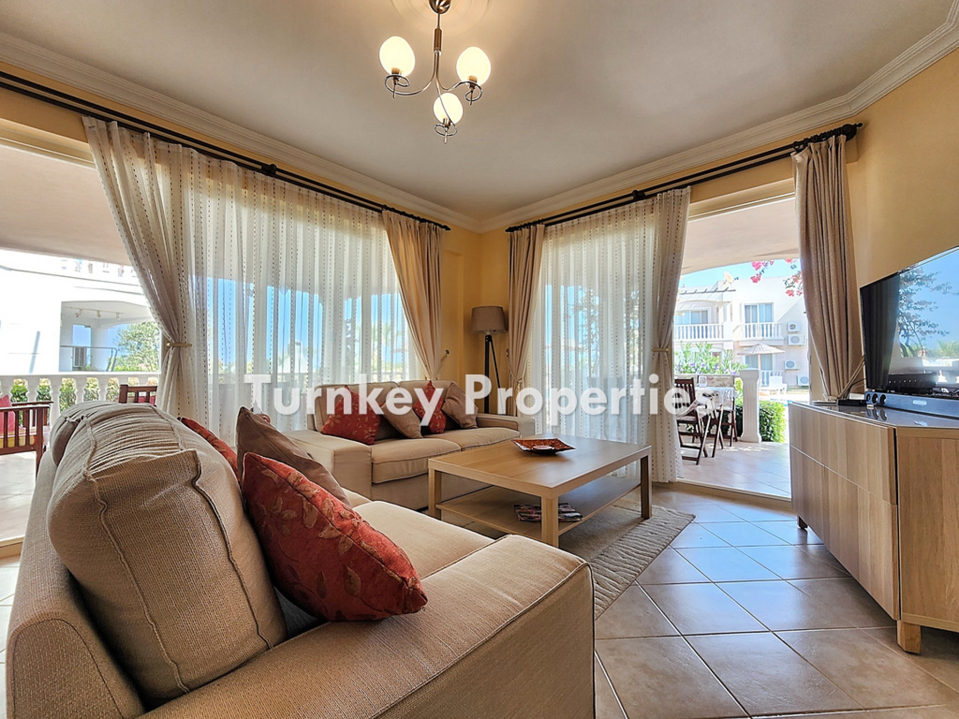 Milas Satılık Daire Flamingo Country Club Göl Manzaralı Yaşam