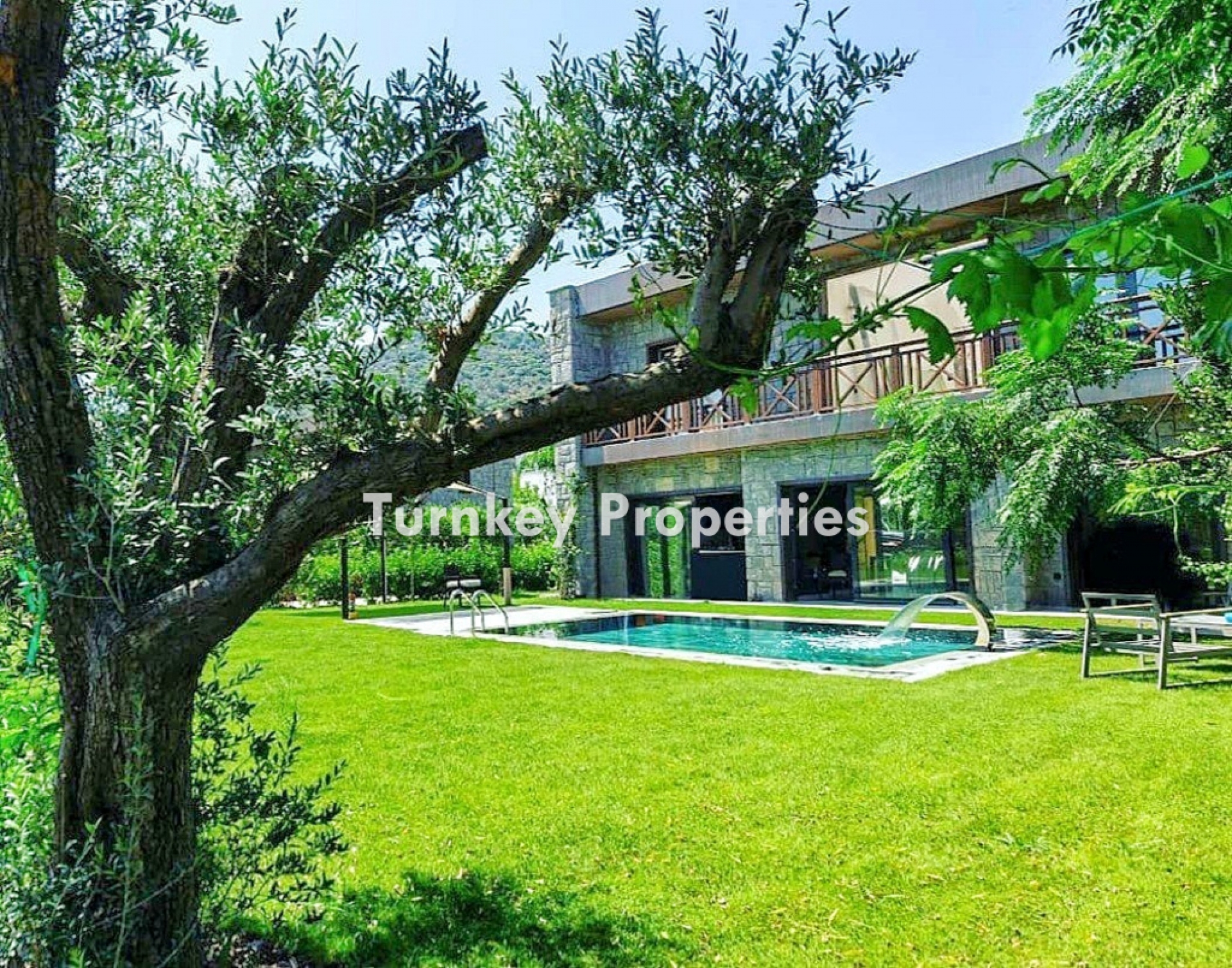 Yalıkavak Satılık Taş Villa Özel Havuzlu Marinaya Yürüme Mesafesi