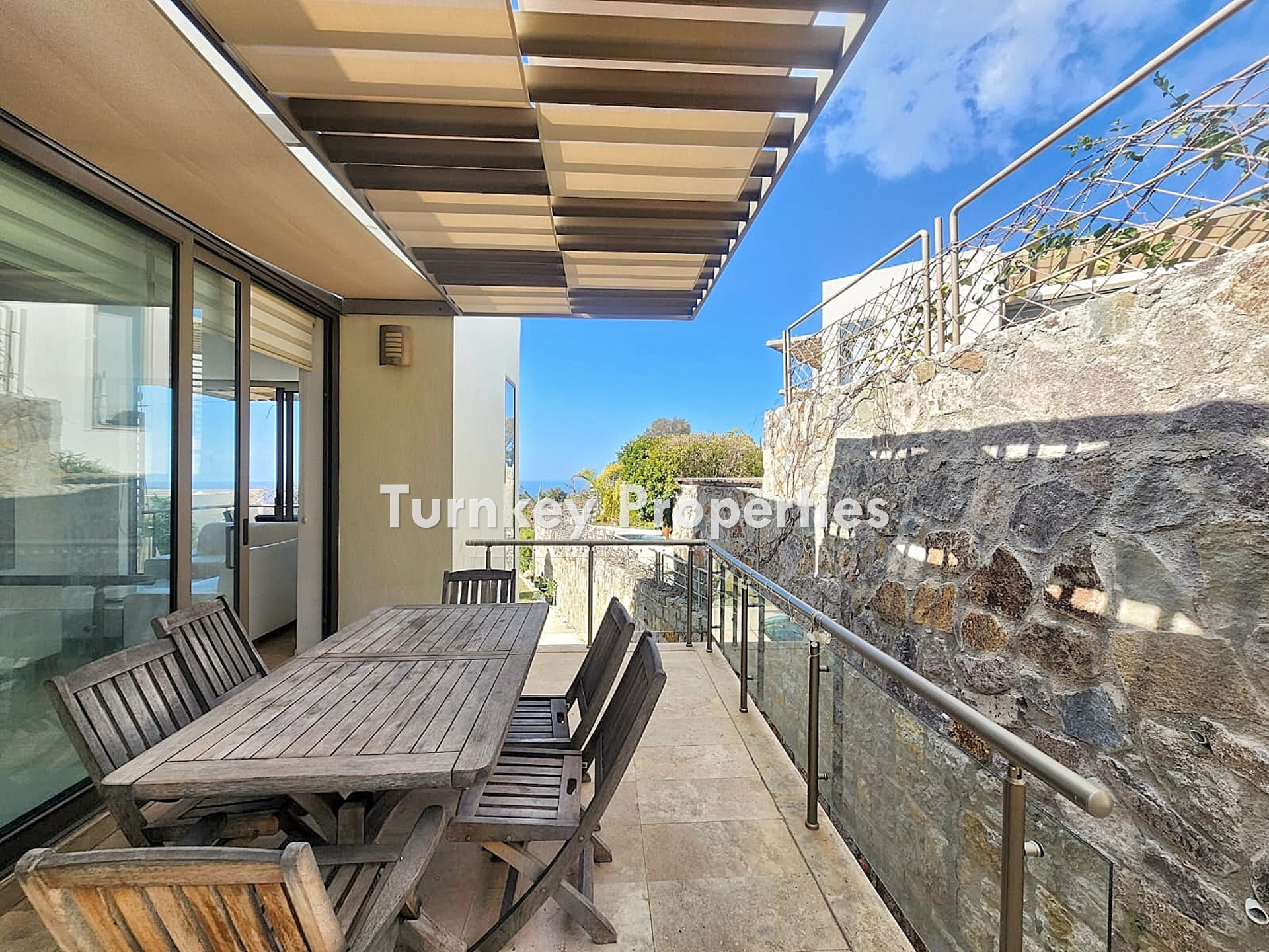 Yalıkavak'ta Satılık 3+1 Villa,  Özel Havuzlu, Bahçeli ve Deniz Manzaralı