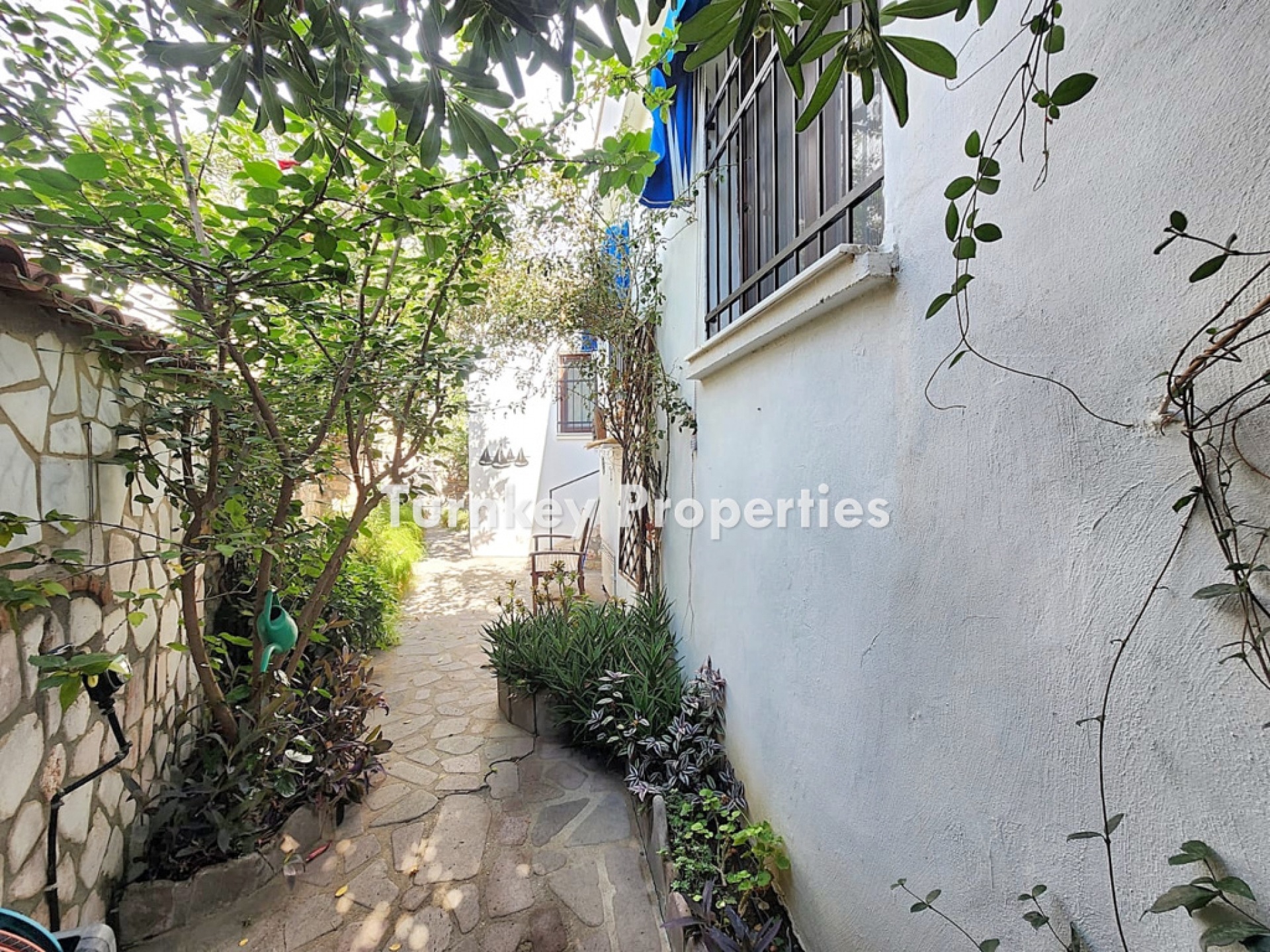 Bodrum Merkez Satılık Taş Ev Otantik Tasarım Yürüme Mesafesinde