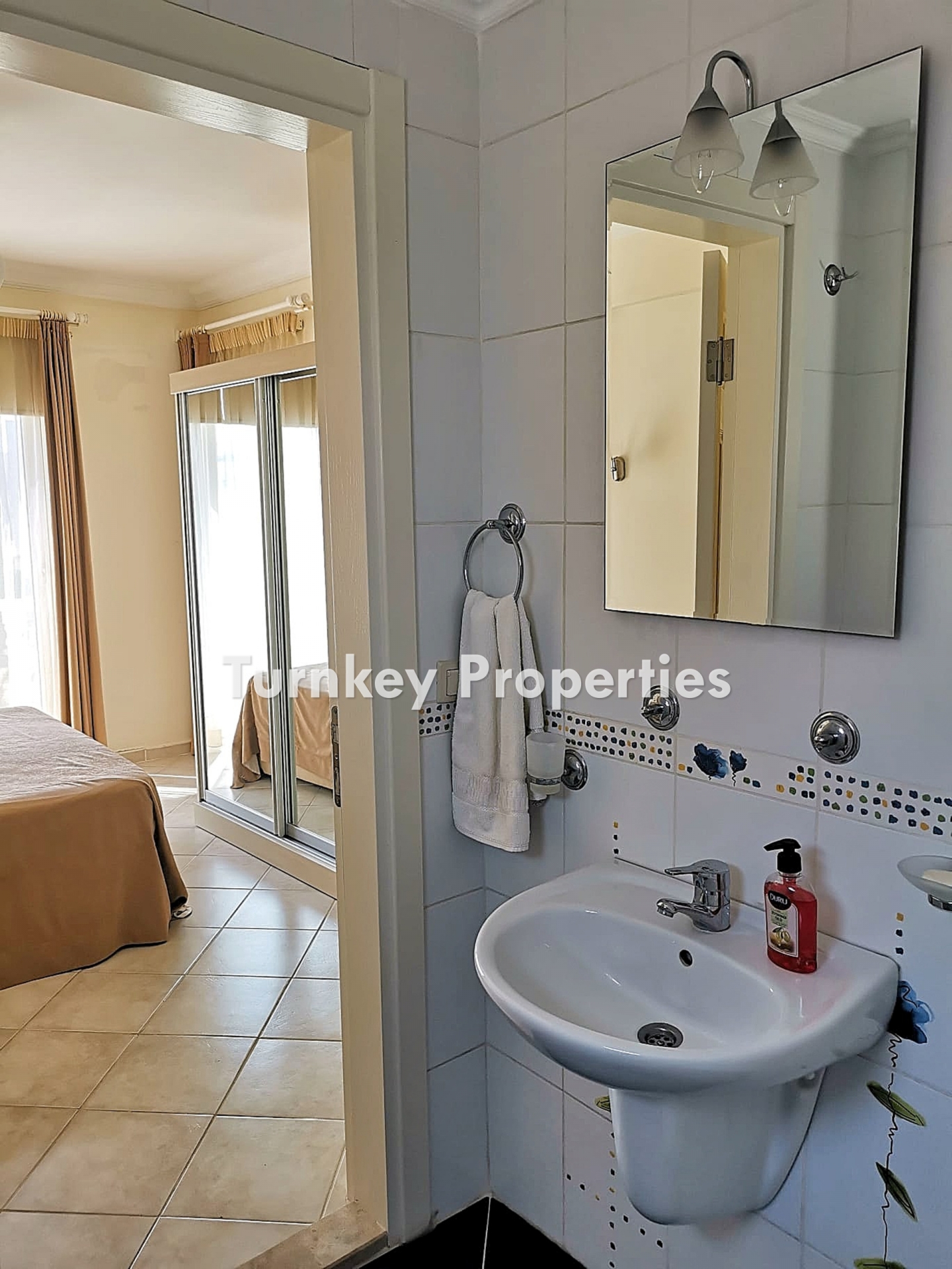 Boğaziçi Satılık Daire | Deniz Manzaralı ve Sosyal Olanaklı