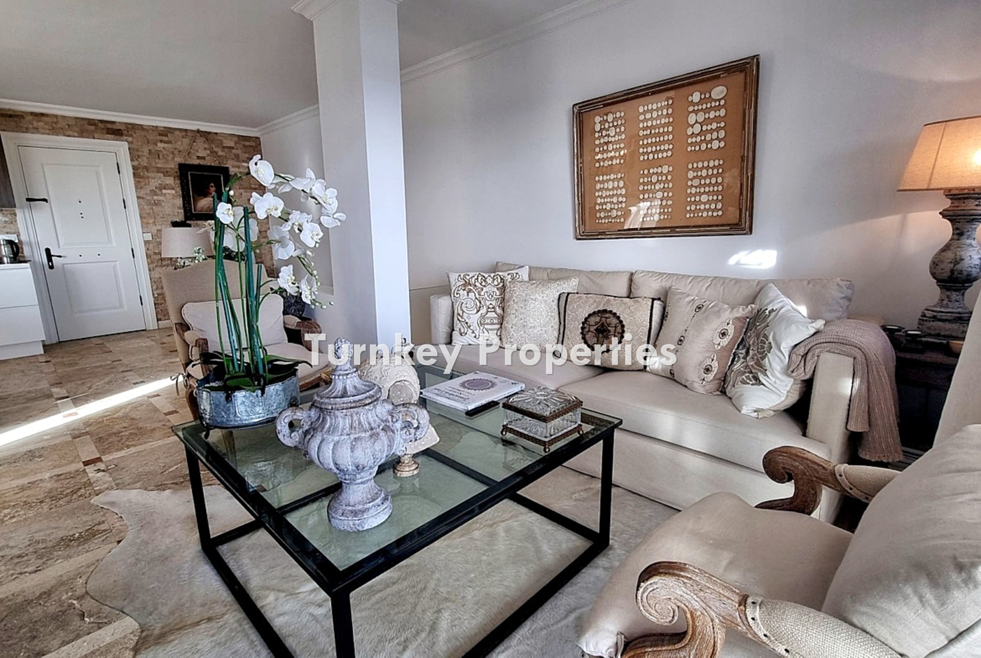 Yalıkavak'ta Satılık Lüks Villa, Eşsiz Şıklık ve Panoramik Körfez Manzarası