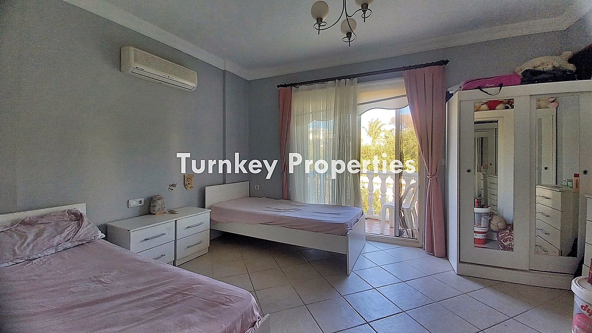 Bodrum, Adabükü Satılık Ev | Yüzme Havuzları, Çocuk Oyun Alanları, Aquapark, Türk Hamamı, Sauna, Fitness