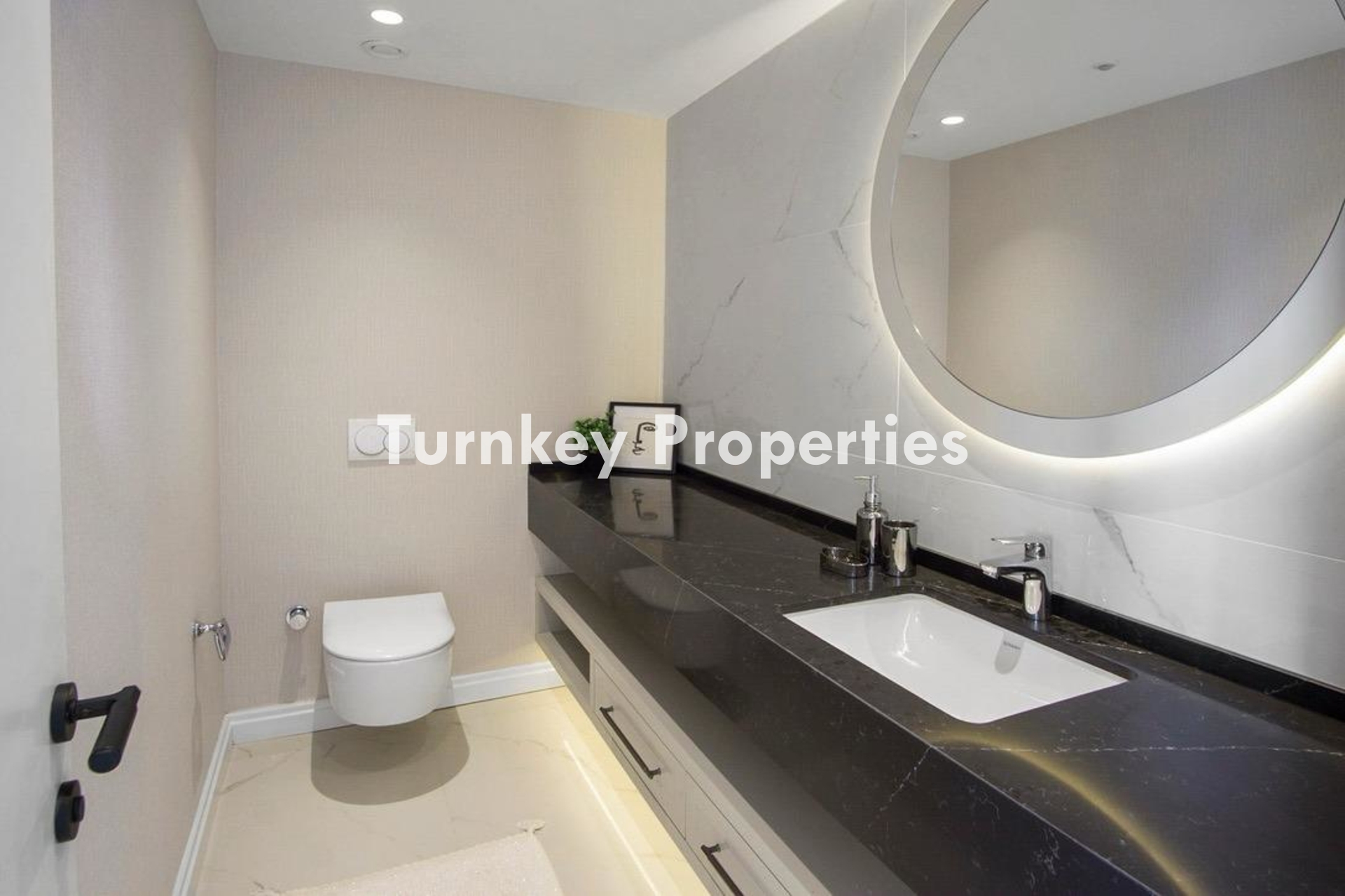 Yalıkavak Sezonluk Kiralık Ev, Denize sıfır konum, Ortak yüzme havuzu