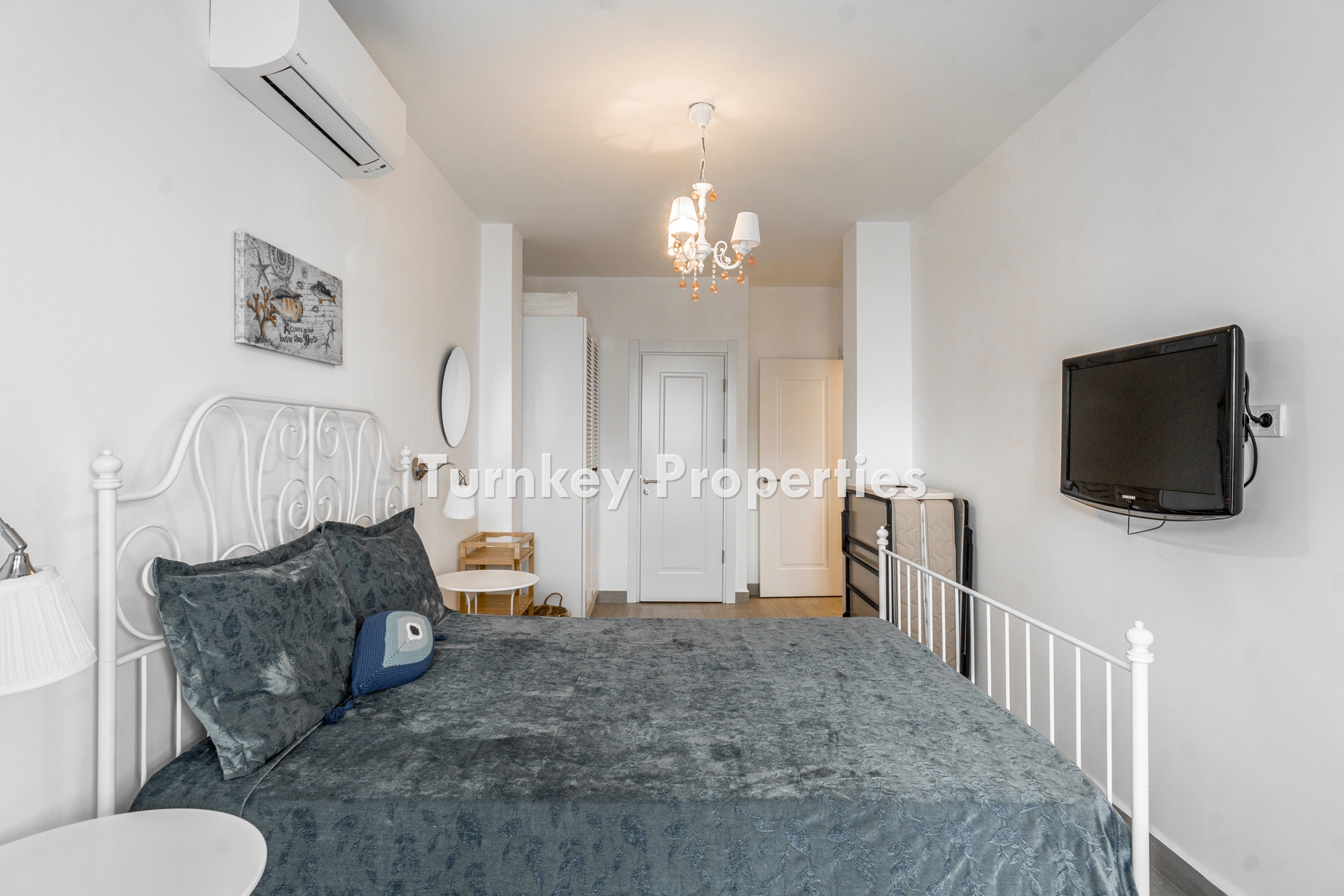 Türkbükü Hebil Koyu’nda Eşsiz Manzaralı, Denize Sıfır Satılık 4+1 Daire