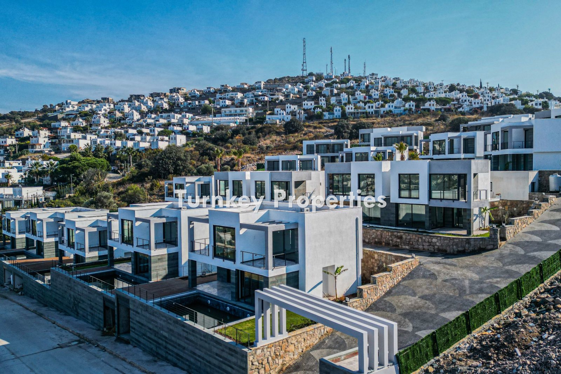 Bodrum Yalıkavak Satılık Villa ve Daire Modern Tasarımlı