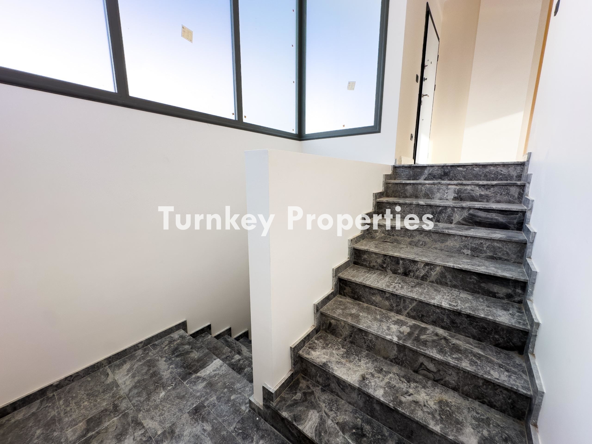 Yalıkavak Satılık Villa Deniz Manzaralı Özel Havuzlu Bahçeli Ev