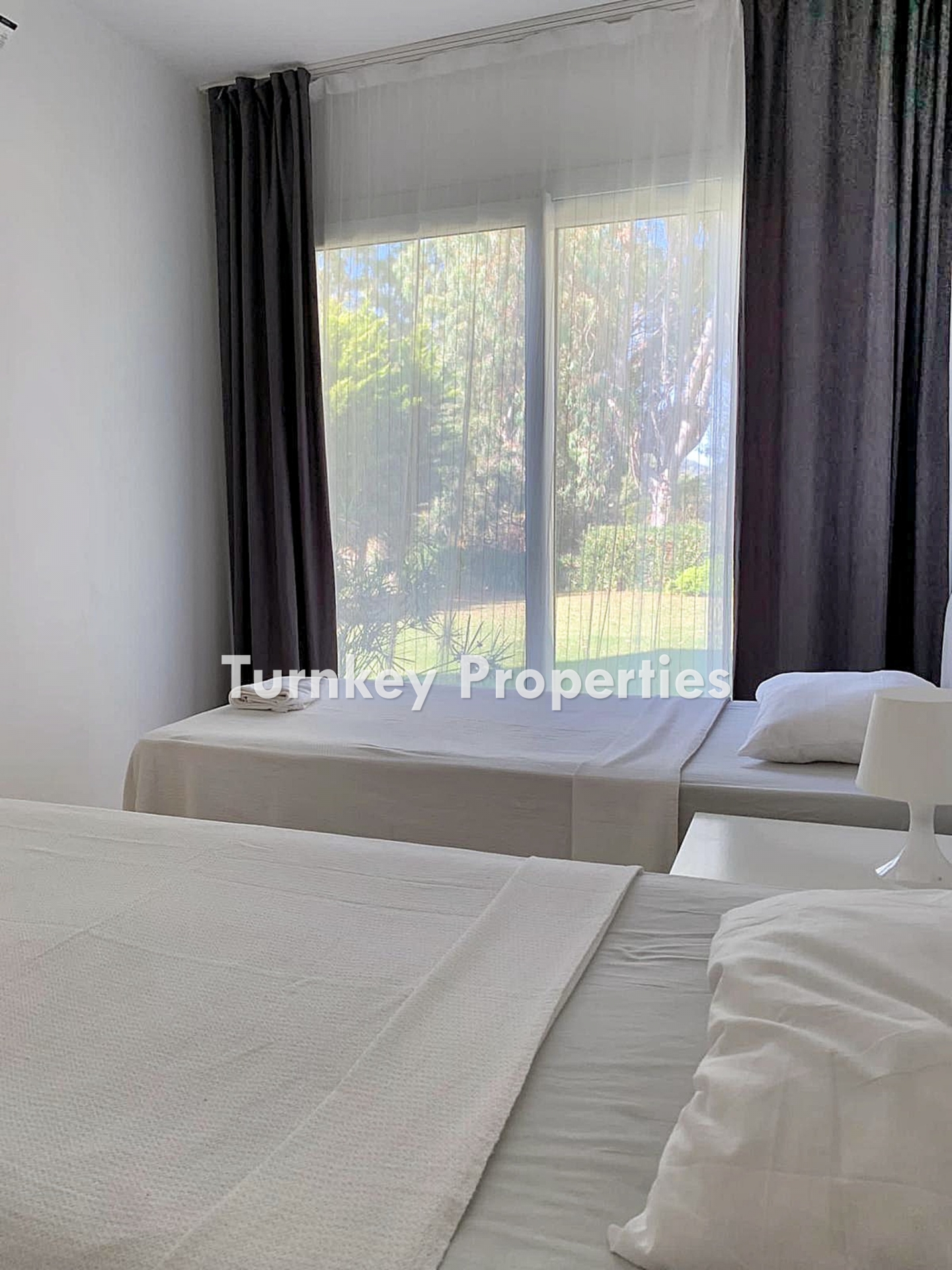 Yalıkavak'ta Merkezi Konumda Yıllık Kiralık 3+1 Bahçe Katı Daire