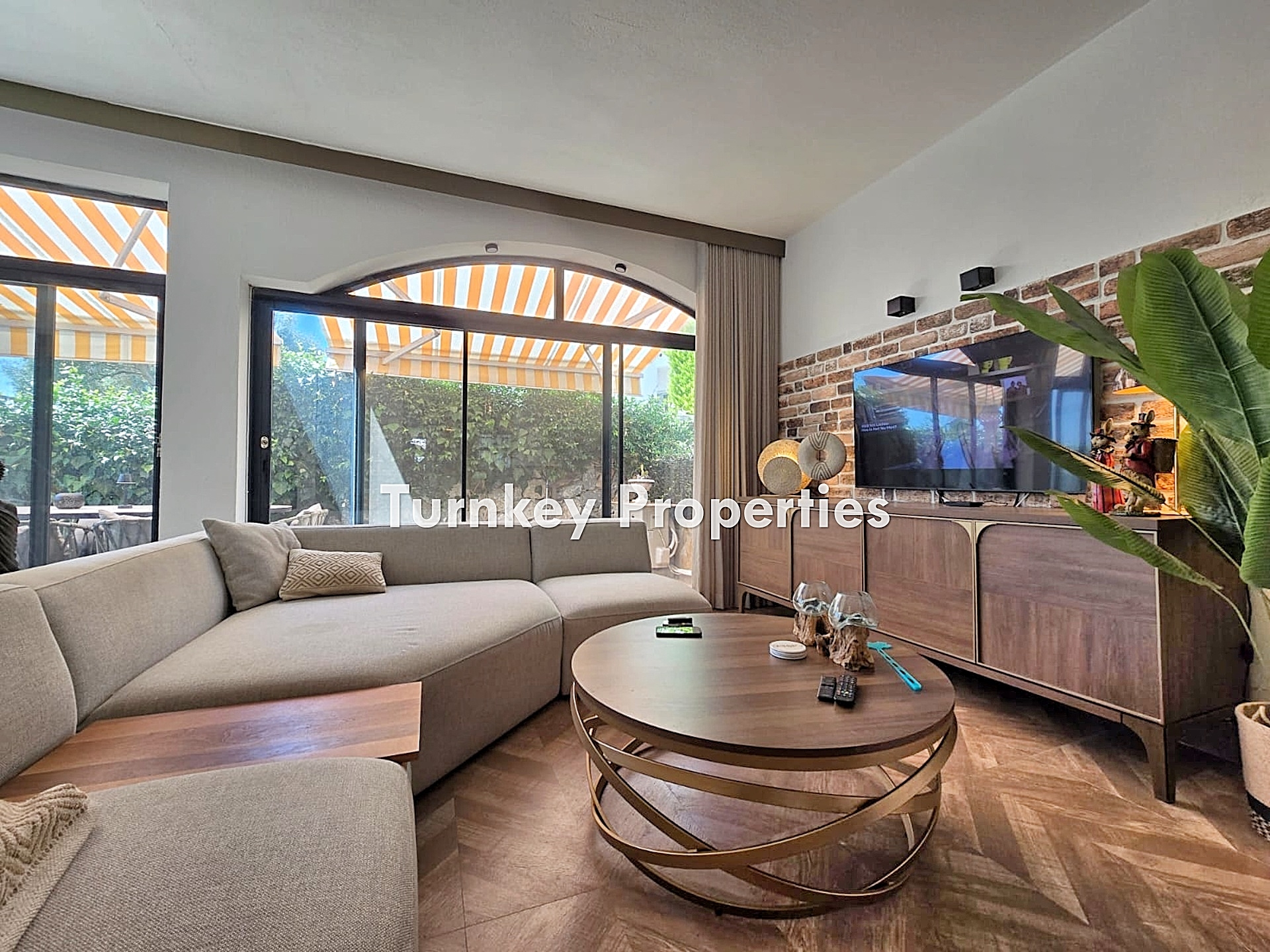 Milas Boğaziçi Golf Life Satılık Bahçe Katı Daire Göl ve Doğa Manzaralı