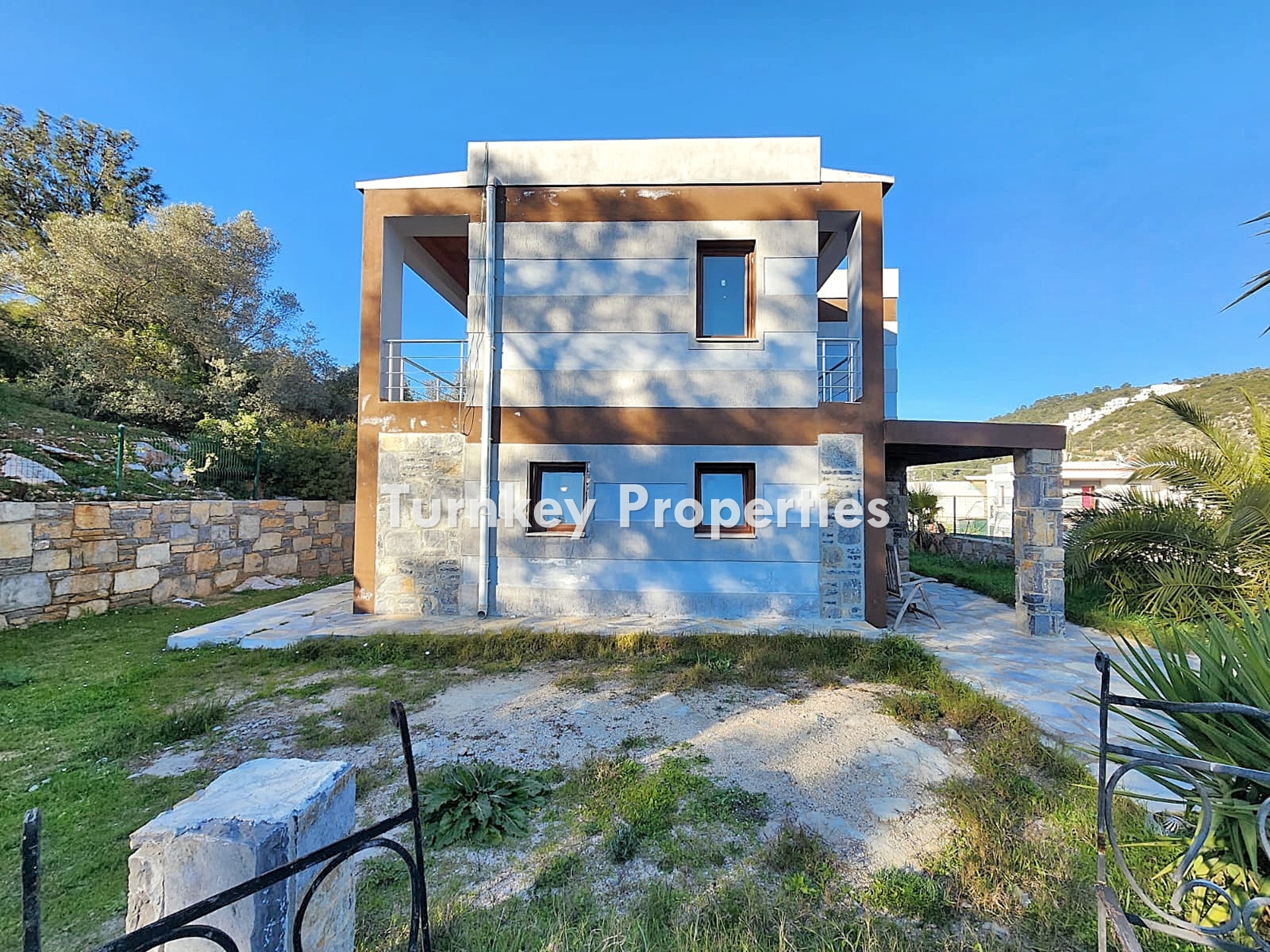 Torba Satılık Müstakil Villa Doğa İçinde Geniş Bahçeli Yaşam Alan