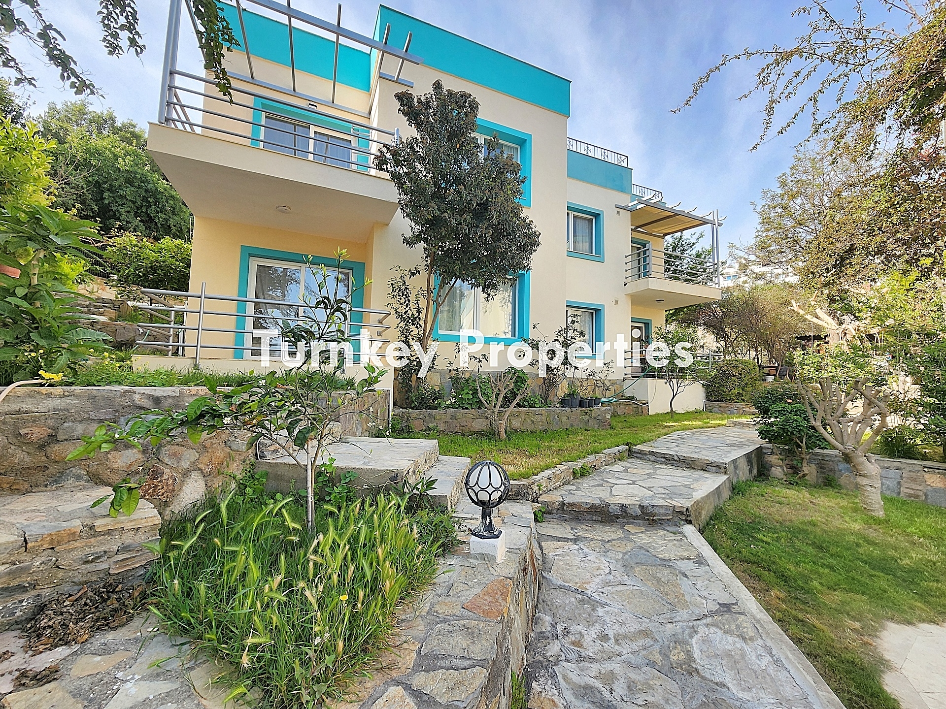 Bodrum Koyunbaba Satılık Dubleks Denize Yakın Deniz Manzaralı Ev