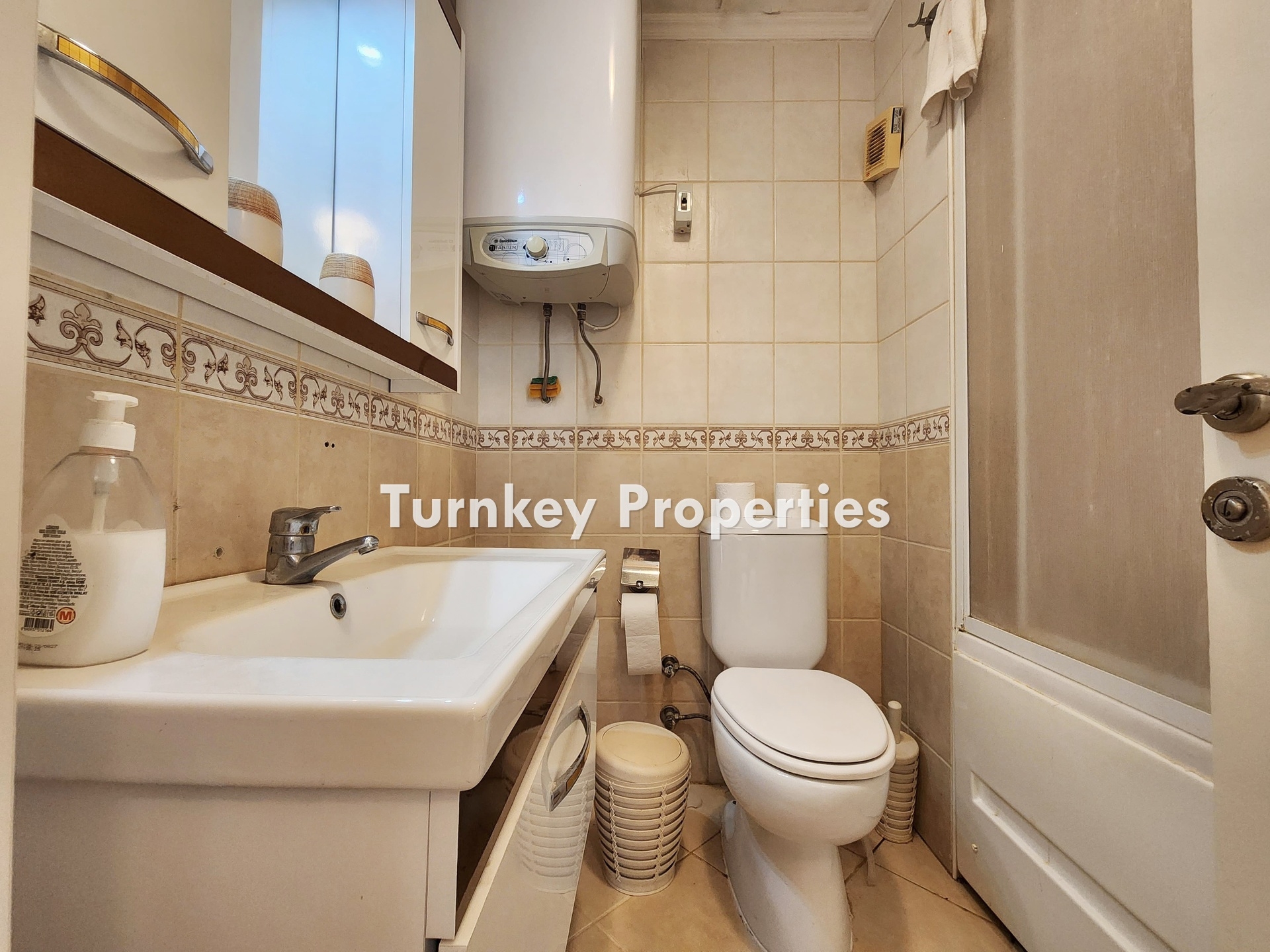 Boğaziçi Flamingo Country Club Satılık Bahçe Katı Daire Göl Manzalı