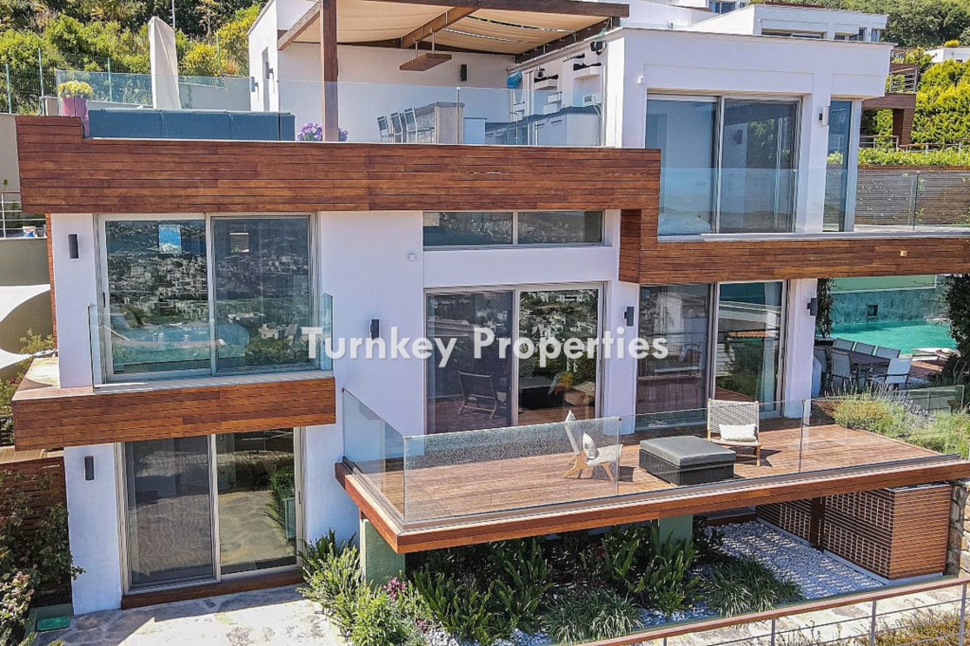 Yalıkavak Satılık Villa Marina Manzaralı Çift Girişli Modern Stil