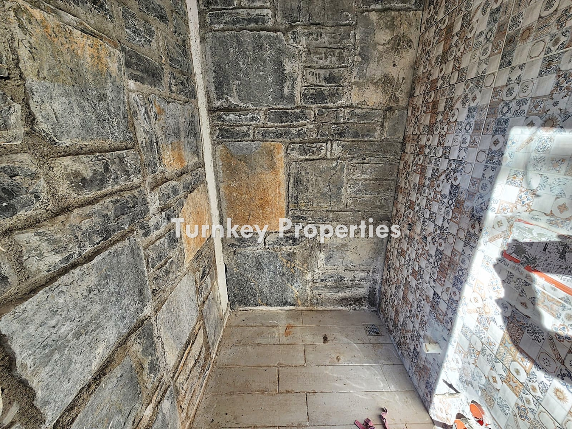 Torba Satılık Müstakil Villa Doğa İçinde Geniş Bahçeli Yaşam Alan