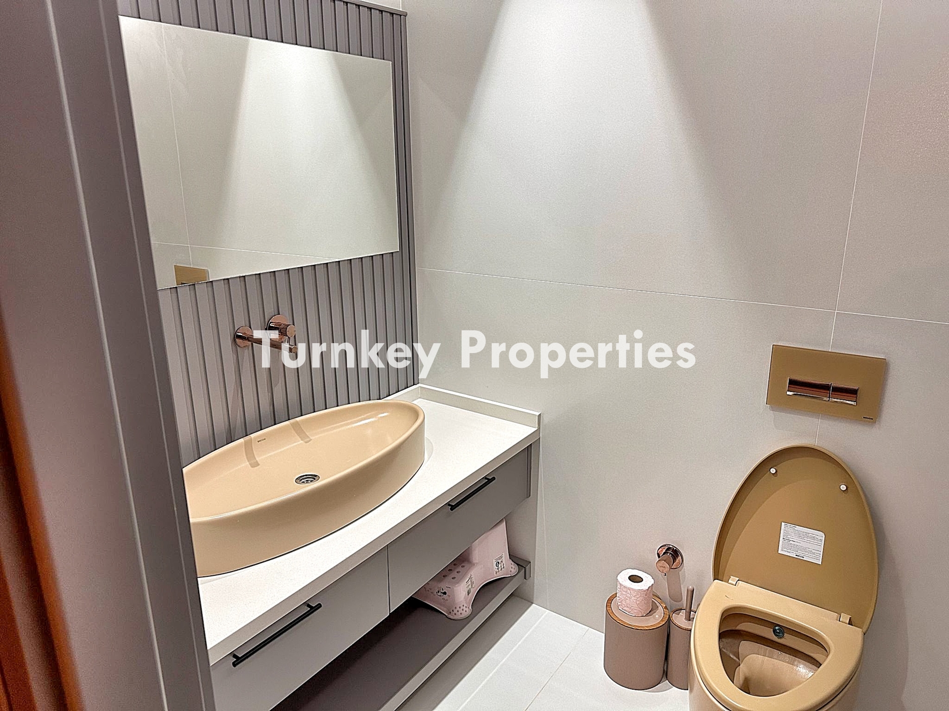 Bitez Satılık Villa Özel Havuzlu Denize Yakın Modern Tasarımlı