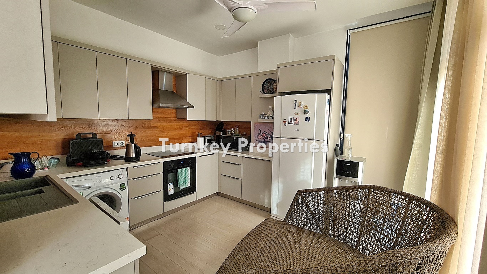 Ortakent Yahşi Satılık Villa Sahile Yakın Tek Katlı Bahçeli Ev