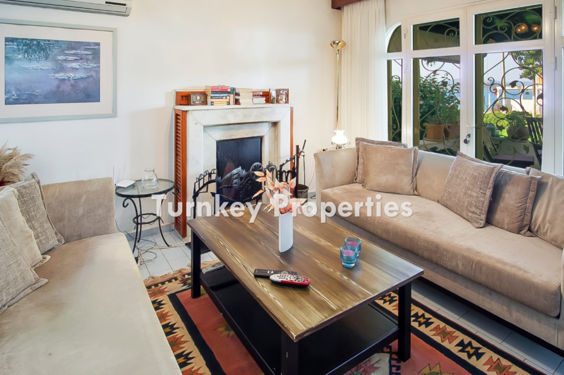 Güvercinlik Satılık Villa Denize Yakın Deniz Manzaralı Geleneksel