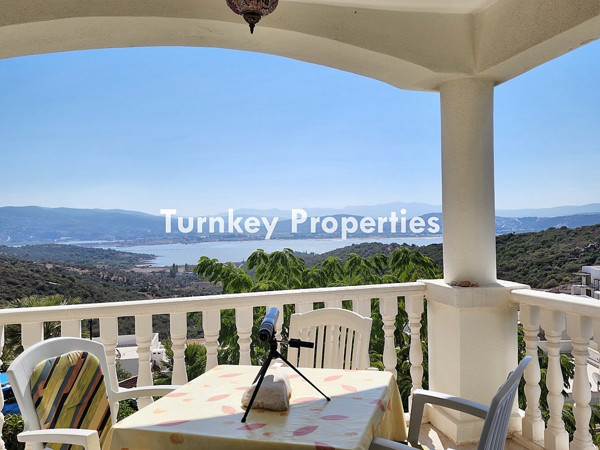 Boğaziçi Satılık Daire Flamingo Gölü Manzaralı Site İçinde