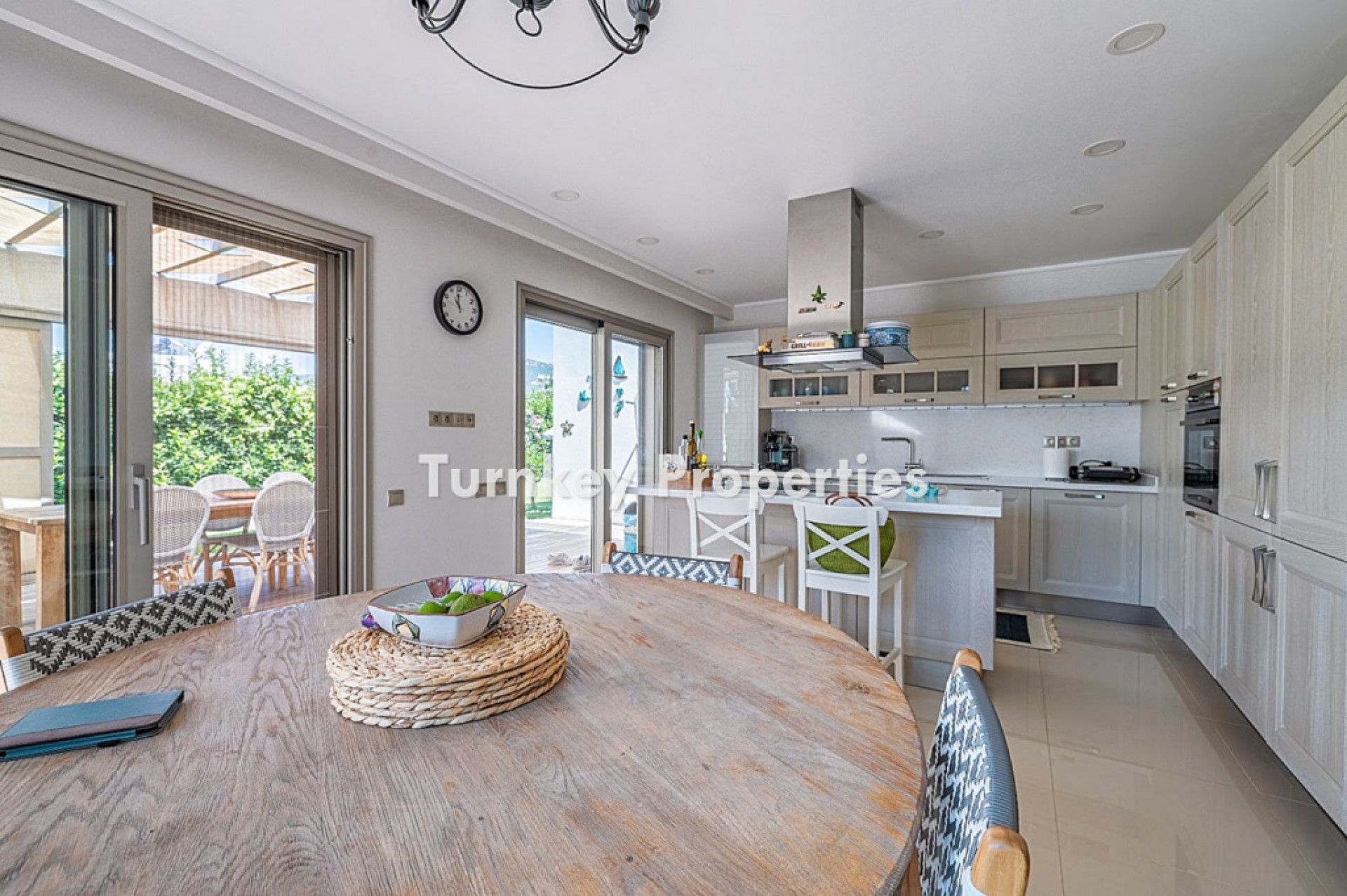 Bodrum Konacık'ta Satılık Lüks Villa, 4+1 Özel Havuzlu, Bahçeli