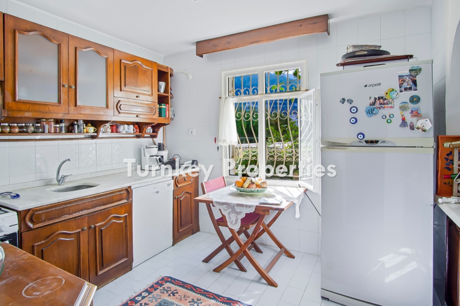 Güvercinlik Satılık Villa Denize Yakın Deniz Manzaralı Geleneksel