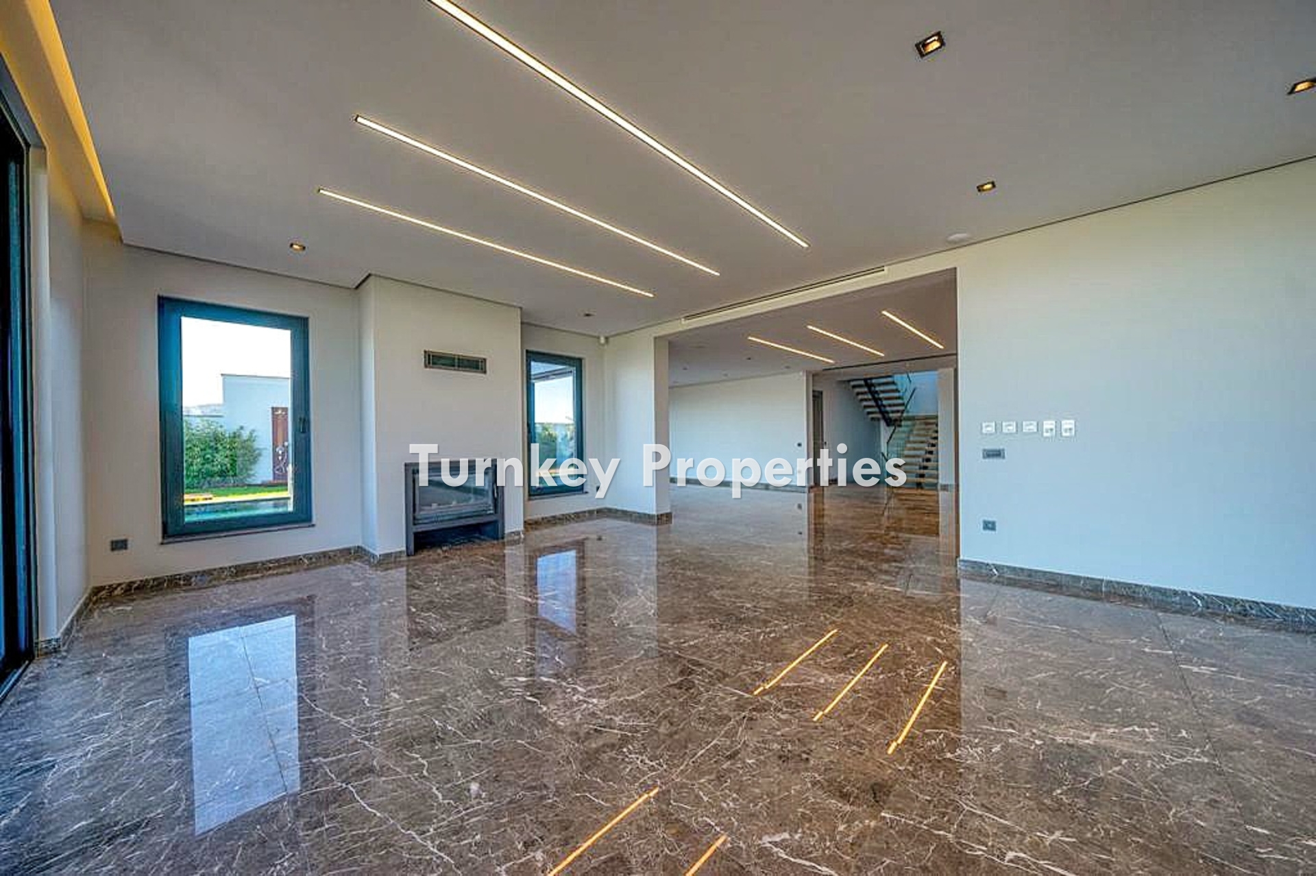 Bodrum Yalıkavak'ta Marina Manzaralı Satılık Müstakil Özel Villa