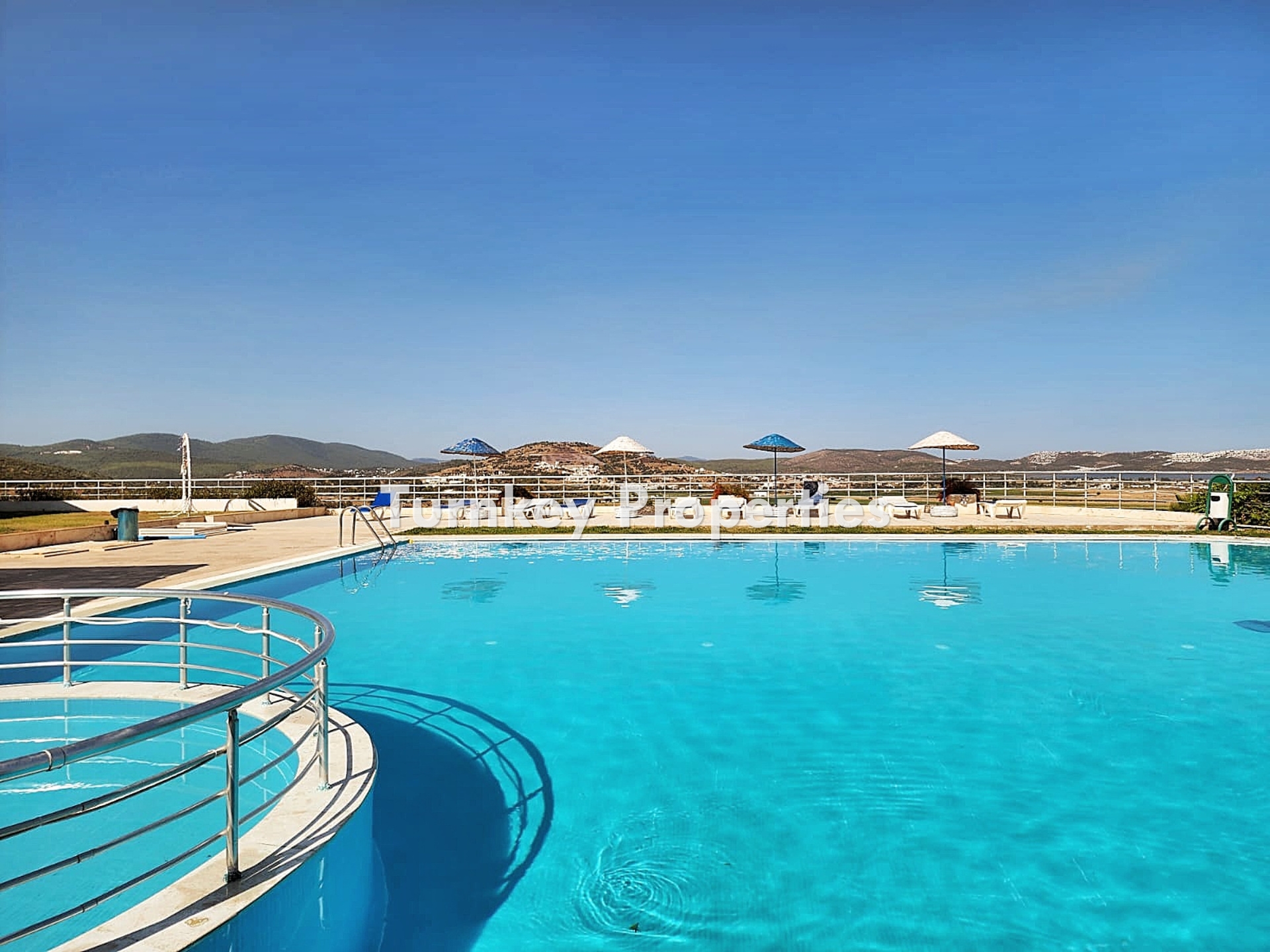 Dörttepe Dream Village Satılık Bahçeli Dubleks Villa Site İçinde