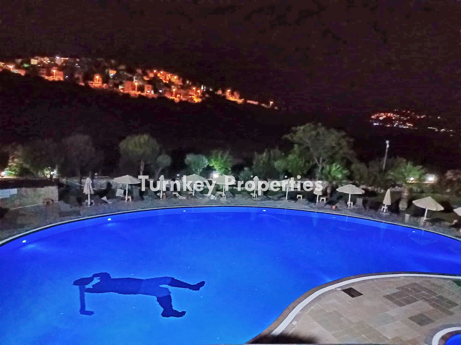 Bodrum Boğaziçi Satılık Bahçe Katı Daire Flamingo Gölü Manzaralı