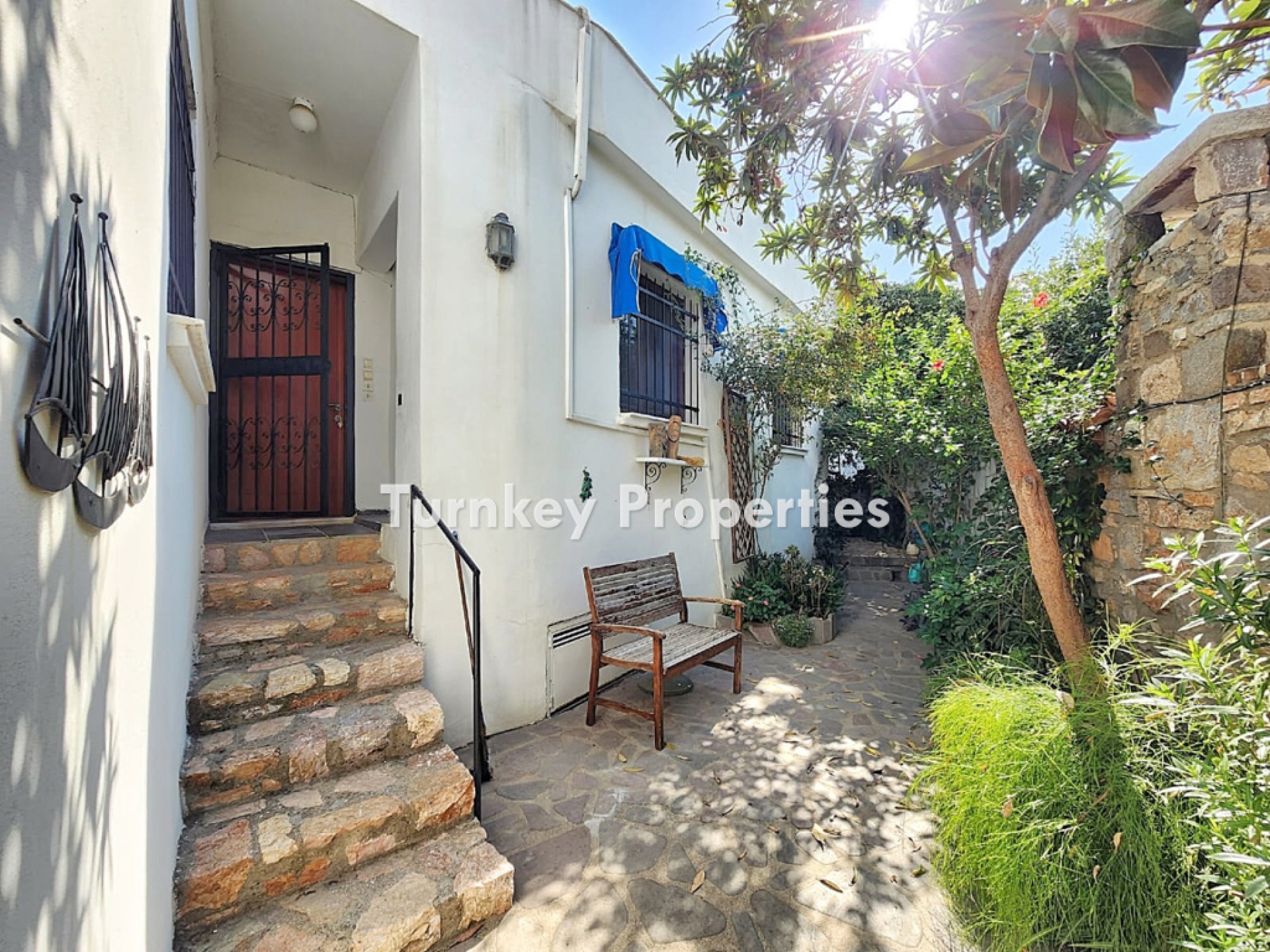 Bodrum Merkez Satılık Taş Ev Otantik Tasarım Yürüme Mesafesinde