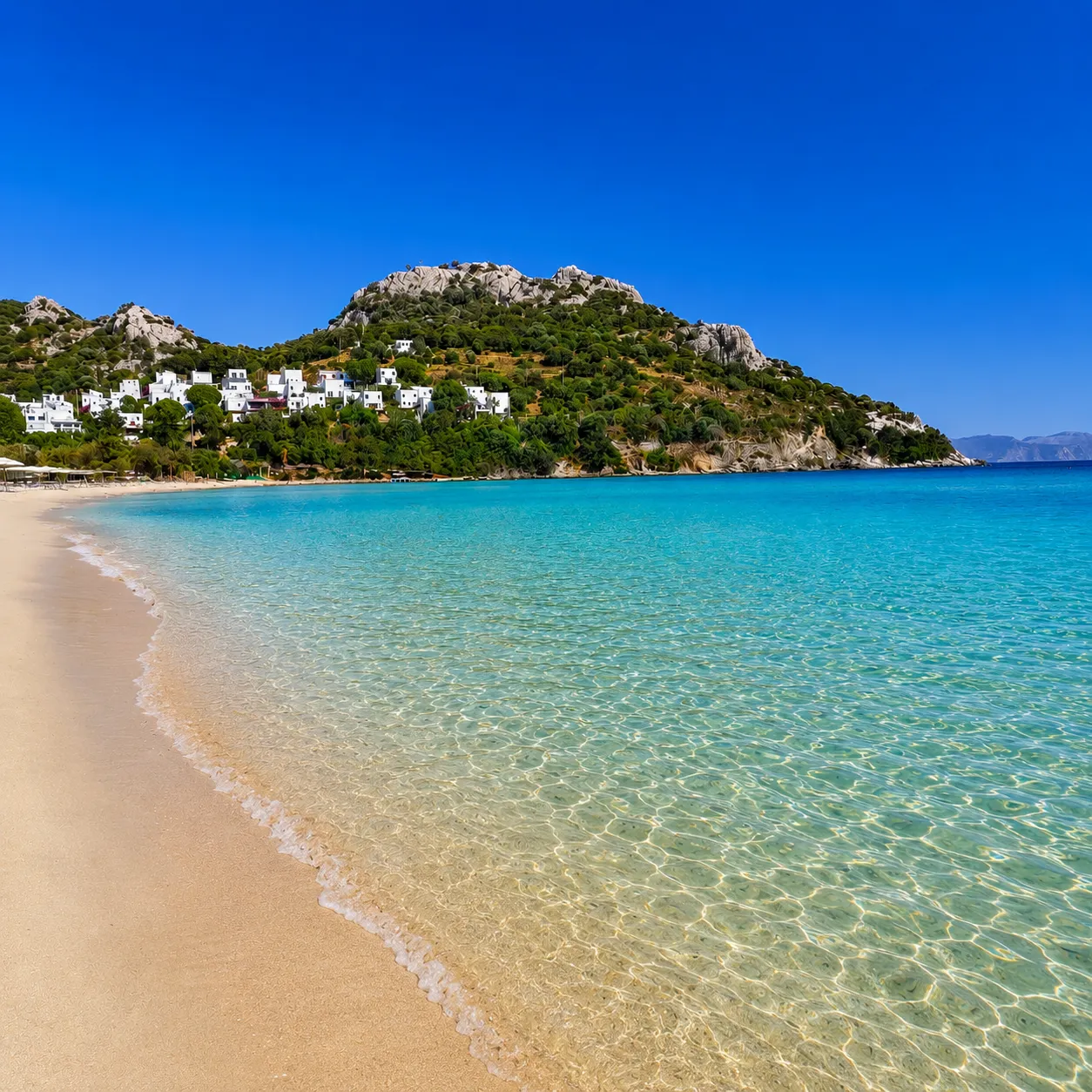 Karaincir Halk Plajı: Bodrum’da Hâlâ Sakin Kalmayı Başaran Koylardan Biri