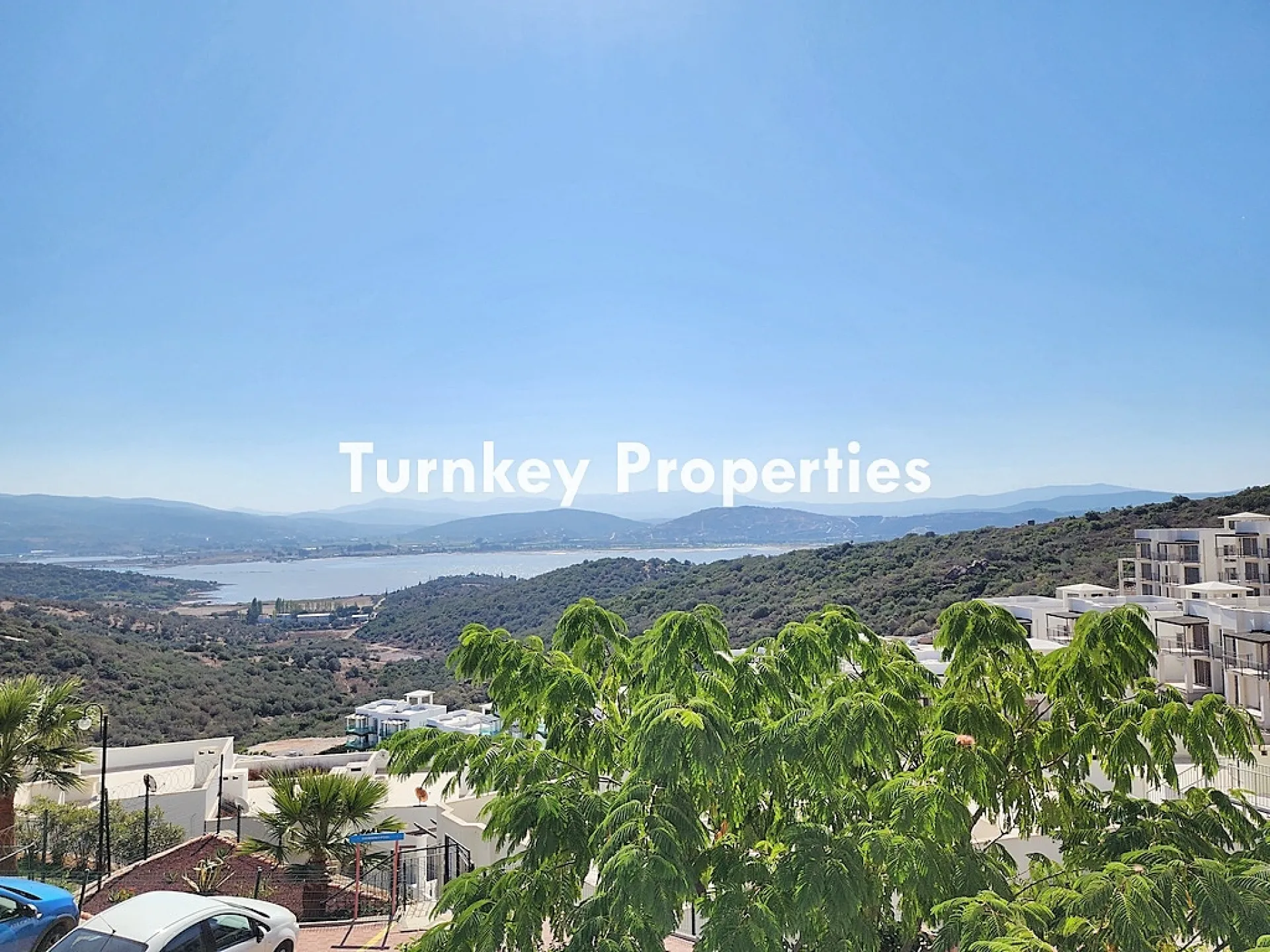 Flamingo Gölü Manzaralı Dairede Sosyal Alanlarla Site Yaşamı