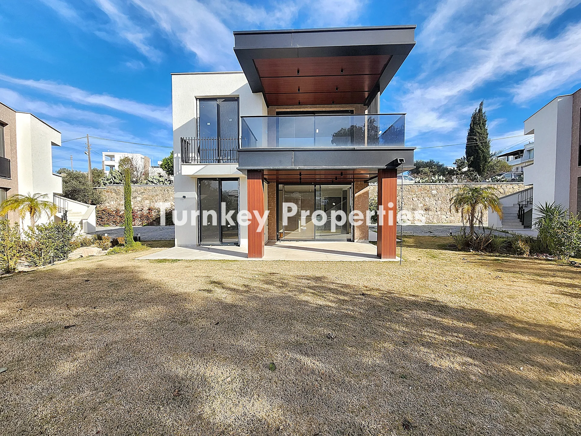 Dirmil’de Huzurlu Yaşam: Butik Site İçinde Satılık Üst Kat Daire