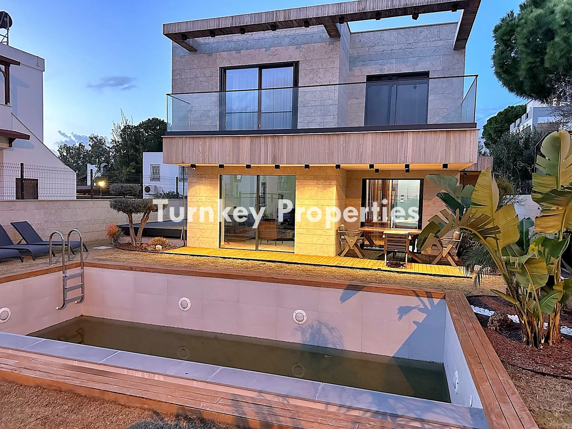 Bitez’de Modern Lüksün Yeni Adresi: Özel Havuzlu Villanız Sizi Bekliyor